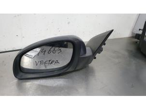 Used Wing mirror, left Opel Vectra C GTS 2.2 DIG 16V Price € 50,00 Margin scheme offered by De Witte Boerderij B.V.