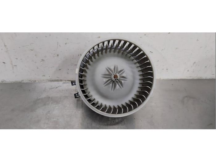 Heating and ventilation fan motor from a Hyundai i20 1.2i 16V 2009