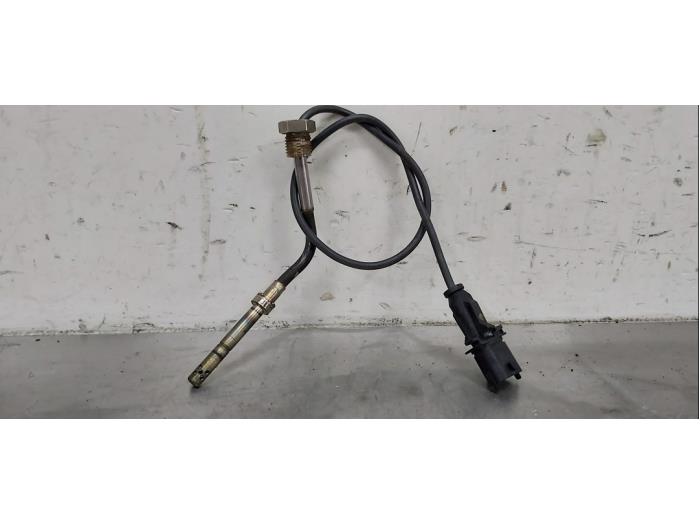 Begagnade Partikelfiltersensor Fiat Punto III (199) 1.3 JTD Multijet 80 16V Pris € 25,00 Marginaltabell erbjuds av De Witte Boerderij AutoMotive