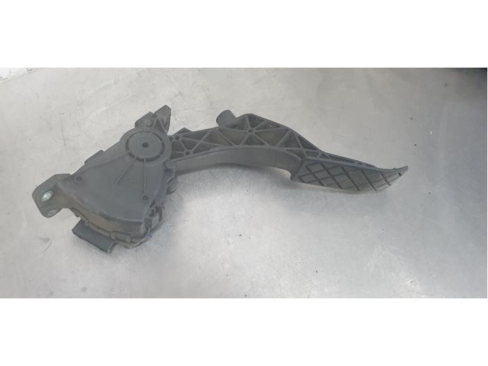 Gebrauchte Gaspedalposition Sensor Volkswagen Transporter T5 2.5 TDi Preis € 10,00 Margenregelung angeboten von De Witte Boerderij AutoMotive