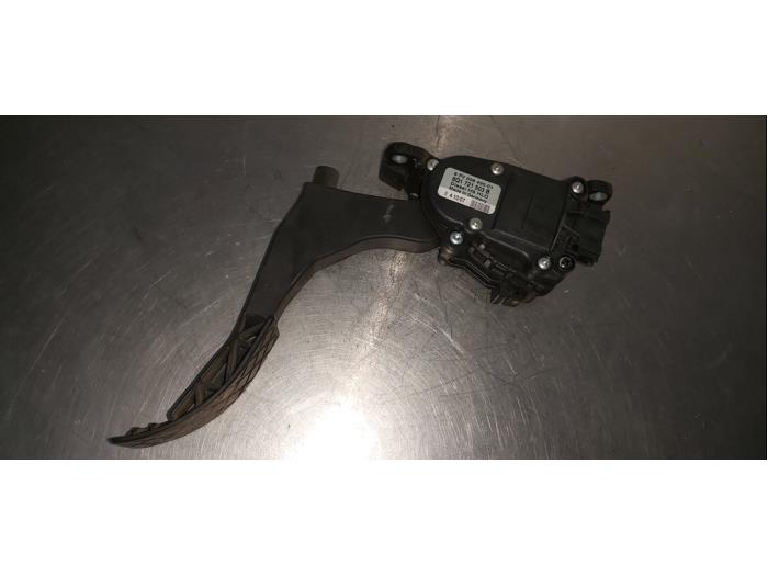Begagnade Gaspedalsensor Volkswagen Polo IV (9N1/2/3) 1.4 TDI 70 Pris € 10,00 Marginaltabell erbjuds av De Witte Boerderij AutoMotive