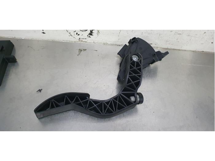 Gaspedalposition Sensor van een Audi A4 2004
