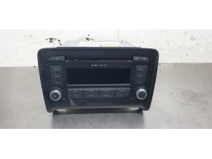 Used Radio CD player Audi TT Price € 100,00 Margin scheme offered by De Witte Boerderij B.V.