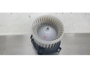 Used Heating and ventilation fan motor Mitsubishi Colt (Z2/Z3) 1.3 16V Price € 25,00 Margin scheme offered by De Witte Boerderij B.V.