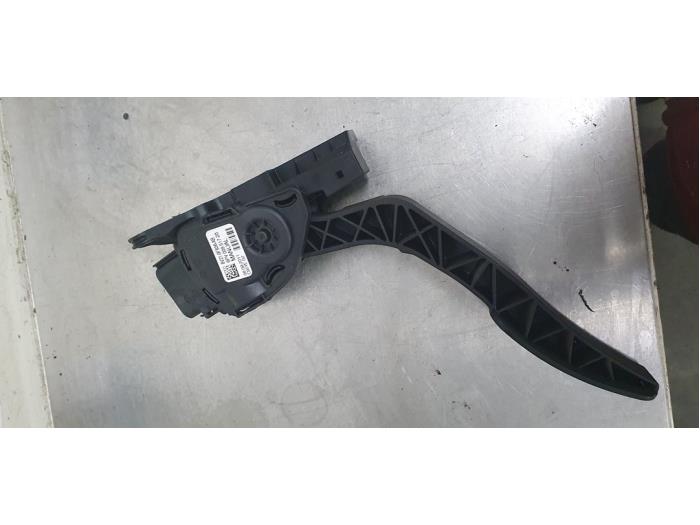 Begagnade Gaspedalsensor Ford Fiesta 6 (JA8) 1.6 TDCi 16V 95 Pris € 9,95 Marginaltabell erbjuds av De Witte Boerderij AutoMotive