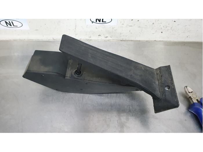 Begagnade Gaspedalsensor BMW 1 serie (E87/87N) 120d 16V Pris € 10,00 Marginaltabell erbjuds av De Witte Boerderij AutoMotive