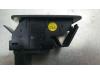 Tank cap cover switch from a Volkswagen Touran (1T1/T2) 1.6 2004