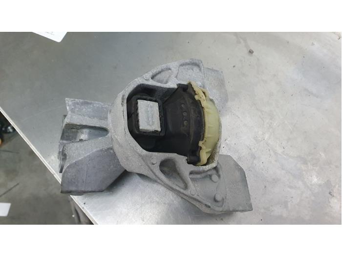 Used Engine mount Ford Transit Courier 1.6 TDCi Price € 25,00 Margin scheme offered by De Witte Boerderij AutoMotive