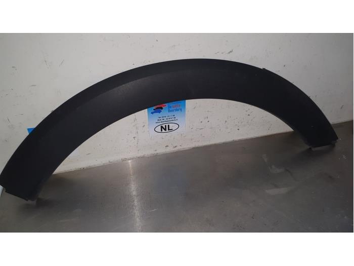 Flared wheel arch from a Opel Crossland/Crossland X 1.2 12V 2019