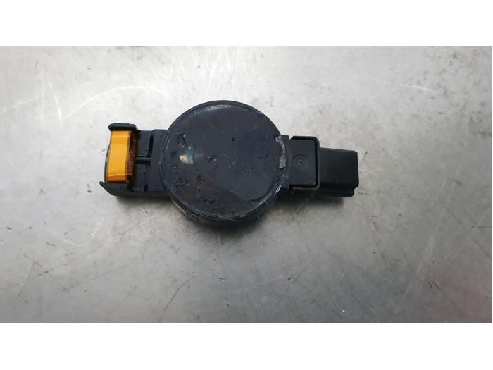 Begagnade Regnsensor BMW 3 serie (F30) 320d 2.0 16V EfficientDynamicsEdition Pris € 20,00 Marginaltabell erbjuds av De Witte Boerderij AutoMotive
