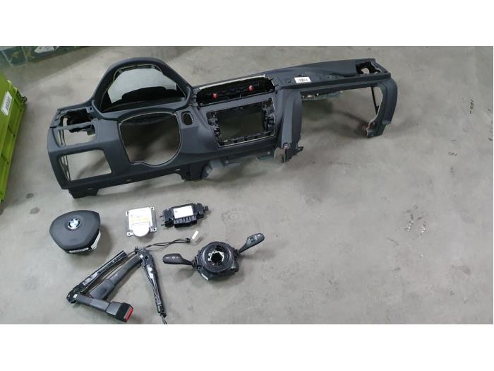 Juego y módulo de airbag de un BMW 3 serie (F30) 320d 2.0 16V EfficientDynamicsEdition 2014