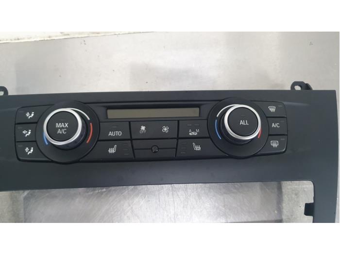 Używane Panel climatronic BMW X3 (F25) xDrive20d 16V Cena € 50,00 Procedura marży oferowane przez De Witte Boerderij AutoMotive