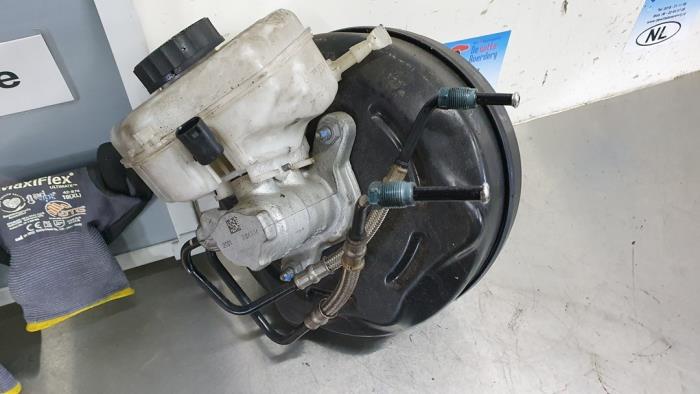 Usagé Servo frein BMW 3 serie (F30) 320d 2.0 16V EfficientDynamicsEdition Prix € 50,00 Règlement à la marge proposé par De Witte Boerderij AutoMotive