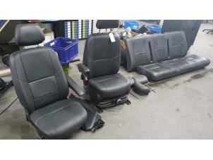 Used Set of upholstery (complete) Volkswagen Crafter 2.0 BiTDI Price € 605,00 Inclusive VAT offered by De Witte Boerderij B.V.
