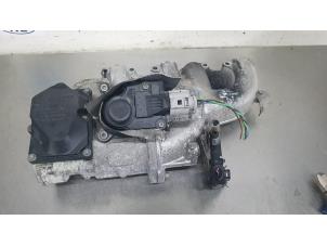 Used EGR valve Volkswagen Caddy III (2KA,2KH,2CA,2CH) 1.9 TDI Price € 50,00 Margin scheme offered by De Witte Boerderij B.V.