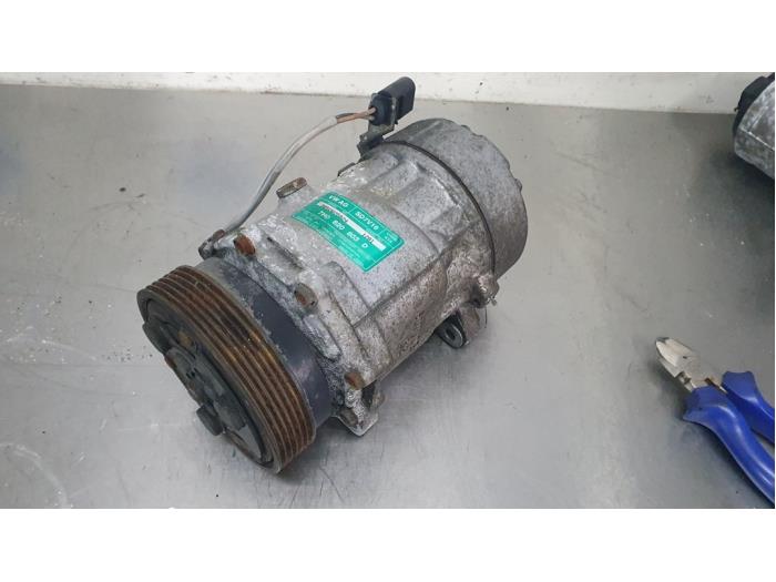 Air conditioning pumps with engine code BSU stock