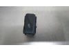 Tank cap cover switch from a Renault Zoé (AG), Hatchback/5 doors, 2012 2014