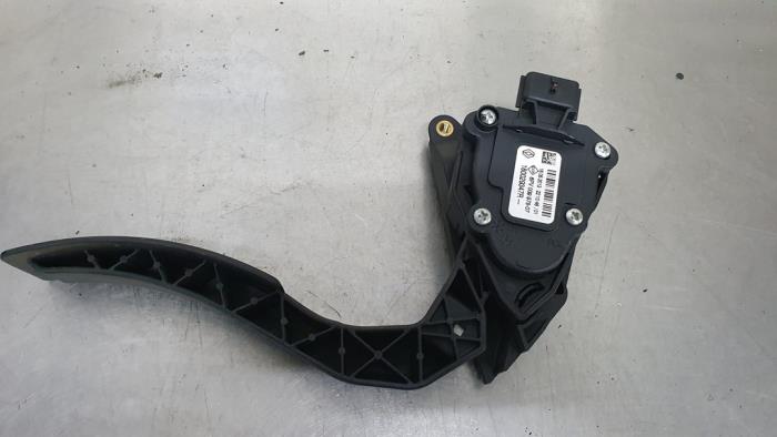 Begagnade Gaspedalsensor Renault Clio IV (5R) 0.9 Energy TCE 90 12V Pris € 10,00 Marginaltabell erbjuds av De Witte Boerderij AutoMotive