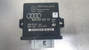 Używane Sterownik oswietlenia Audi A4 Cena € 25,00 Procedura marży oferowane przez De Witte Boerderij B.V.
