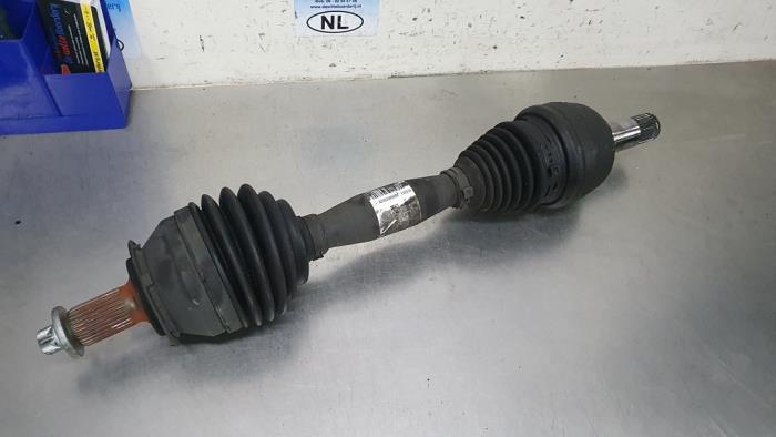 Begagnade Drivaxel, vänster fram Mercedes B (W246/W242) 1.5 B-180 CDI,d 16V Pris € 125,00 Marginaltabell erbjuds av De Witte Boerderij AutoMotive