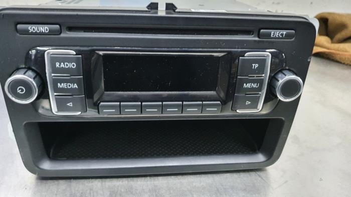 Radio/Lecteur CD d'un Volkswagen Polo 2012