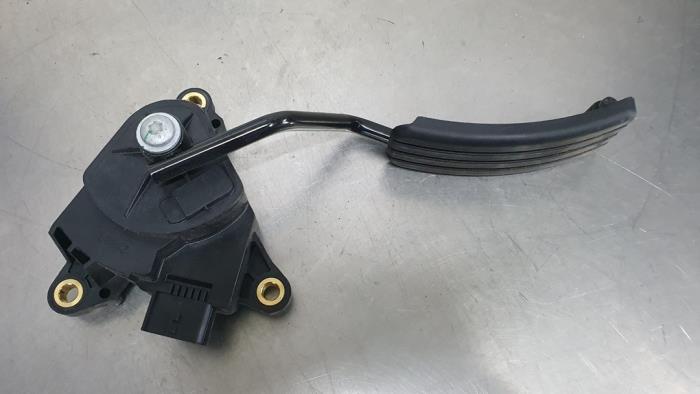 Begagnade Gaspedalsensor Mercedes Citan (415.6) 1.5 108 CDI Euro 6 Pris € 12,10 Inklusive moms erbjuds av De Witte Boerderij AutoMotive