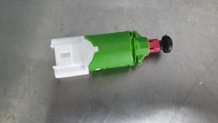 Clutch pedal sensor