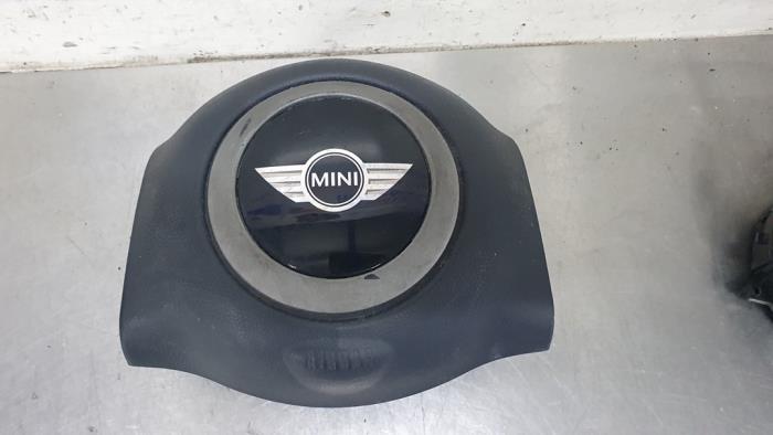Left airbag (steering wheel) from a Mini Cooper S 2005