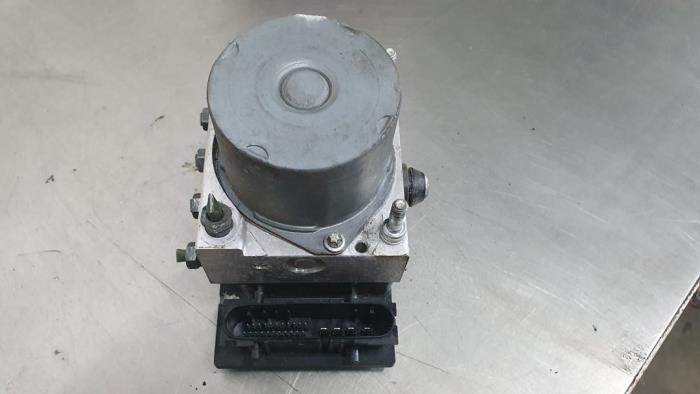Begagnade ABS-pump Citroen C1 1.0 12V Pris € 14,99 Marginaltabell erbjuds av De Witte Boerderij AutoMotive