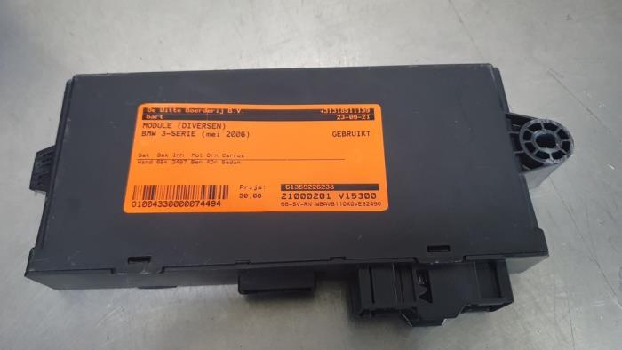 Używane Modul (rózne) BMW 3 serie (E90) 325i 24V Cena € 50,00 Procedura marży oferowane przez De Witte Boerderij AutoMotive