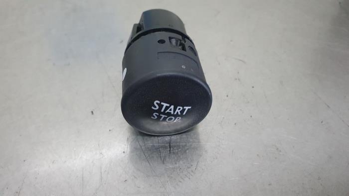 Start/Stopp Schalter van een Renault Zoé (AG)  2014