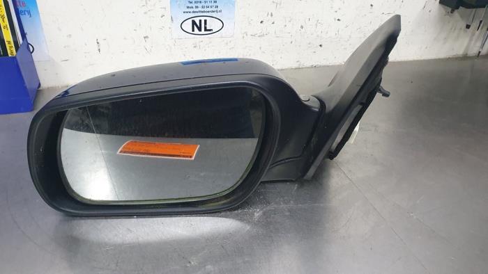 Wing mirror, left from a Mazda 3 (BK12) 1.6i 16V 2006