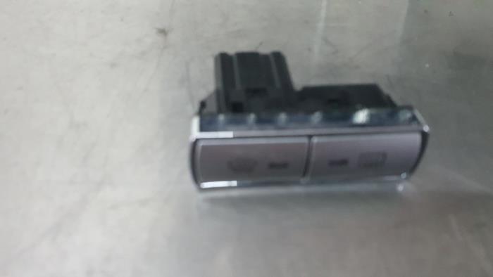 Rear window heating switch from a Ford S-Max (GBW) 2.5 Turbo 20V 2007
