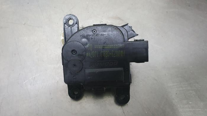 Heizventil Motor van een Kia Rio III (UB) 1.2 CVVT 16V 2012