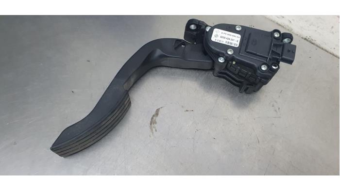 Begagnade Gaspedalsensor Renault Twingo II (CN) 1.5 dCi 90 FAP Pris € 10,00 Marginaltabell erbjuds av De Witte Boerderij AutoMotive