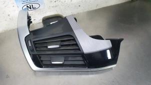 Used Dashboard vent BMW X6 (F16) M50d 3.0 24V Price € 75,00 Margin scheme offered by De Witte Boerderij B.V.