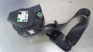 Used Rear seatbelt tensioner, right BMW X6 (F16) M50d 3.0 24V Price € 125,00 Margin scheme offered by De Witte Boerderij B.V.