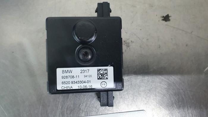 Begagnade Antennförstärkare BMW X6 (F16) M50d 3.0 24V Pris € 15,00 Marginaltabell erbjuds av De Witte Boerderij AutoMotive