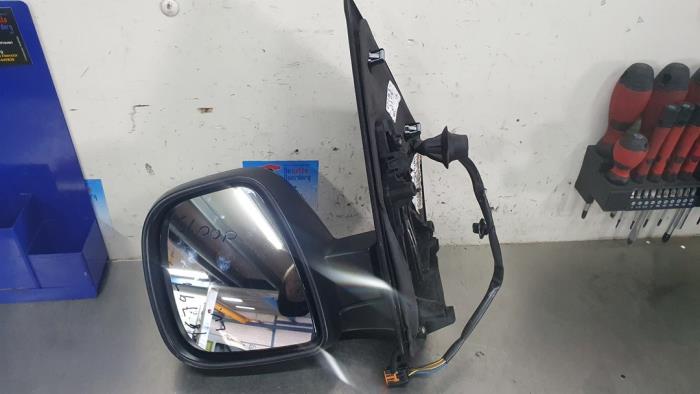Wing mirror, left from a Toyota ProAce 2.0 D-4D 177 16V Worker 2019