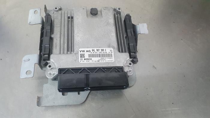 Engine management computer from a Volkswagen Caddy III (2KA,2KH,2CA,2CH) 2.0 TDI DPF 2008