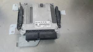 Engine management computer from a Volkswagen Caddy III (2KA,2KH,2CA,2CH) 2.0 TDI DPF 2008