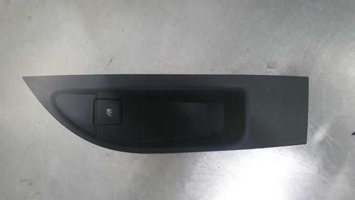 Electric window switch from a Opel Astra J Sports Tourer (PD8/PE8/PF8) 1.6 CDTI 16V 2015