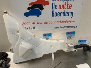 Used Front windscreen washer reservoir BMW X6 (F16) M50d 3.0 24V Price € 50,00 Margin scheme offered by De Witte Boerderij B.V.