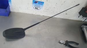 Used GPS antenna Mercedes Sprinter 5t (907.6) 314 CDI 2.1 D RWD Price € 42,35 Inclusive VAT offered by De Witte Boerderij B.V.