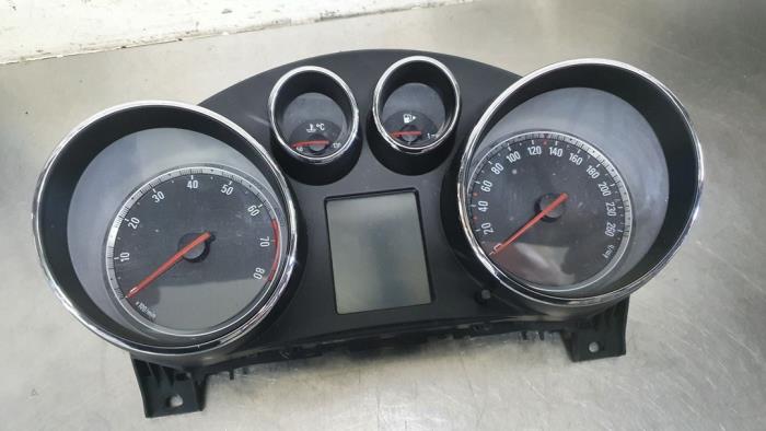 Odometer KM from a Opel Insignia Sports Tourer 1.6 Turbo 16V Ecotec 2011