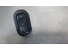 Electric window switch from a Opel Astra G (F67), 2001 / 2005 2.2 16V, Convertible, Petrol, 2.198cc, 108kW (147pk), FWD, Z22SE; EURO4, 2001-03 / 2005-10, F67 2002