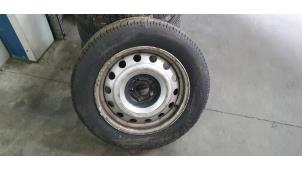 Used Wheel + tyre Citroen Jumpy (G9) 2.0 HDiF 16V 125 Price € 50,00 Margin scheme offered by De Witte Boerderij B.V.