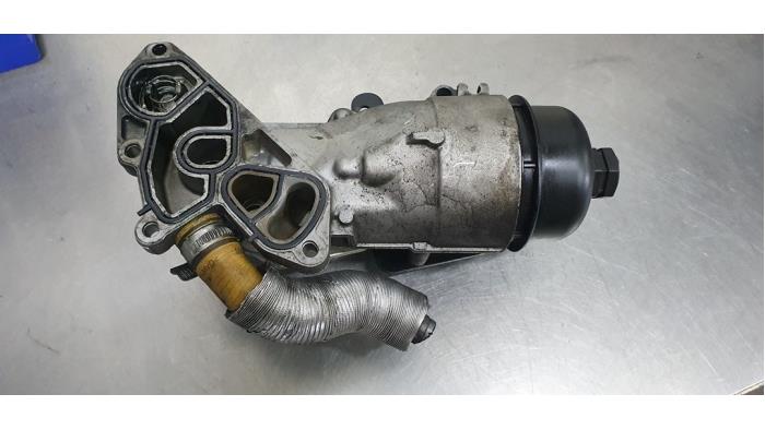 Gebrauchte Ölfiltergehäuse Ford Focus 3 Wagon 1.6 TDCi ECOnetic Preis € 50,00 Margenregelung angeboten von De Witte Boerderij AutoMotive