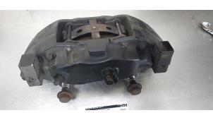 Used Front brake calliper, right Landrover Range Rover Price € 200,00 Margin scheme offered by De Witte Boerderij B.V.