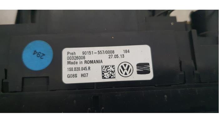 Panneau de commandes chauffage d'un Volkswagen Up! (121) 1.0 12V 60 2013